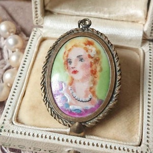 Beautiful French Vintage Hand Painted Enamelled Portrait Oval Pendant, Antique Victorian Style Woman&#39;s Portrait Pendant, Gift for Her