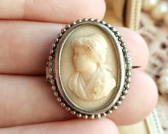 Vintage Mother Mary Cameo cream resin cut out, 2” gold tone cameo 