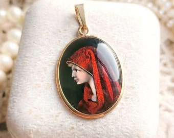Vackert franskt vintagehänge, handmålat, emaljerat och folierat Fabiola-hänge från ca 1940-talet, antikt guldfyllt Limoges-porträtthänge, present till henne