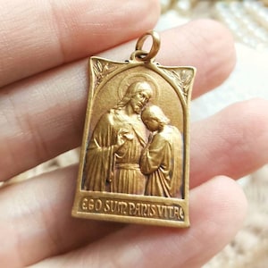 Beautiful BIG French Antique Gold Filled Art Nouveau First Communion Catholic Medal, French Religious 1910s Jesus Medal, Gift for Her or Him