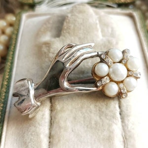 Beautiful French Vintage Silver Tone Metal & Faux Pearls Flower and Rhinestones Big Hand Brooch, Victorian Style Hand Pin, Gift for Her
