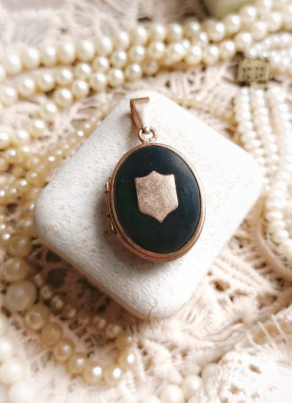 Ancien Pendentif Reliquaire Ouvrant Avec Photo - Doré & Noir, Fleurs De Pavot, Occasion