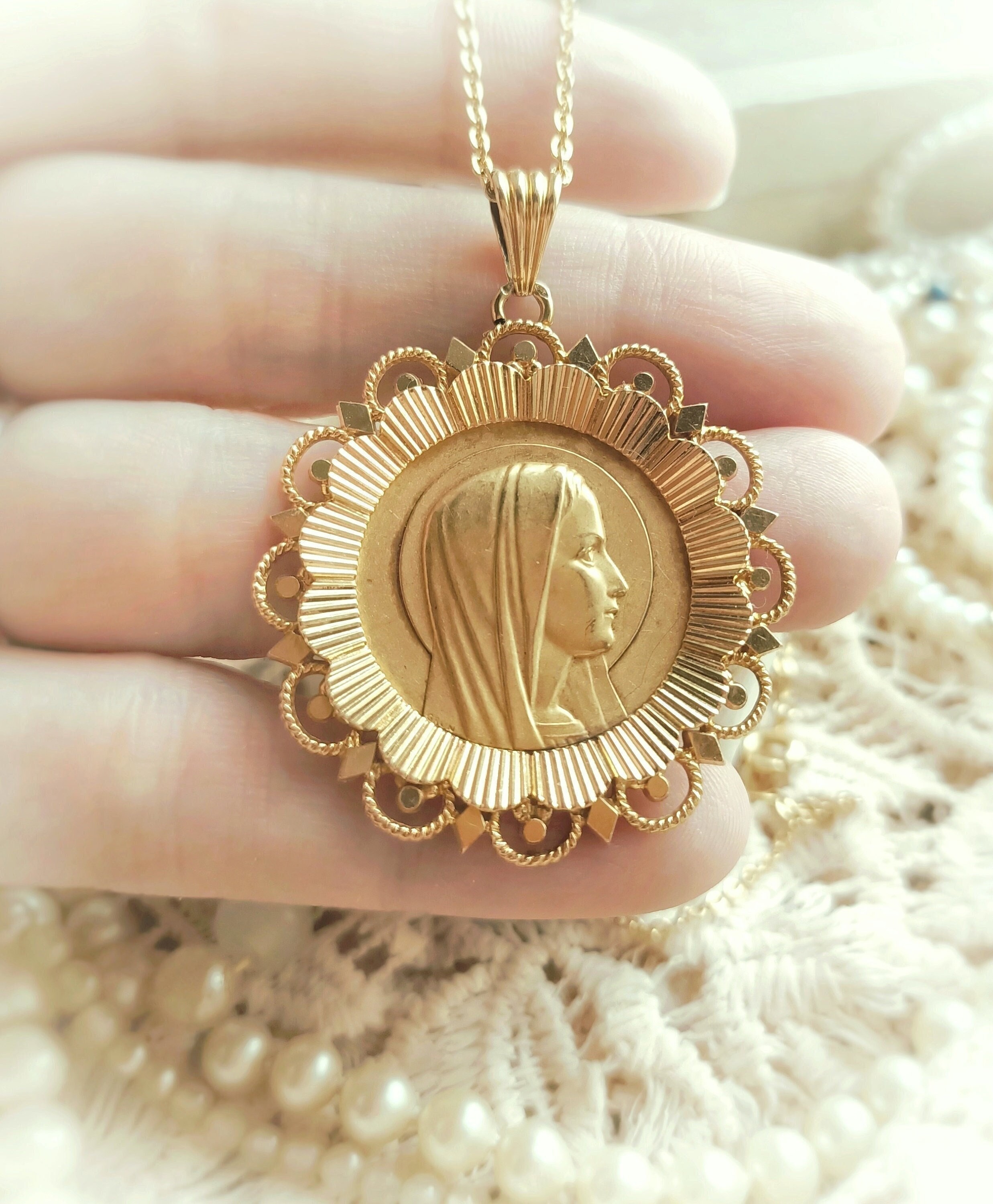 Beautiful BIG 18k Gold French Antique Art Deco Virgin Mary Round