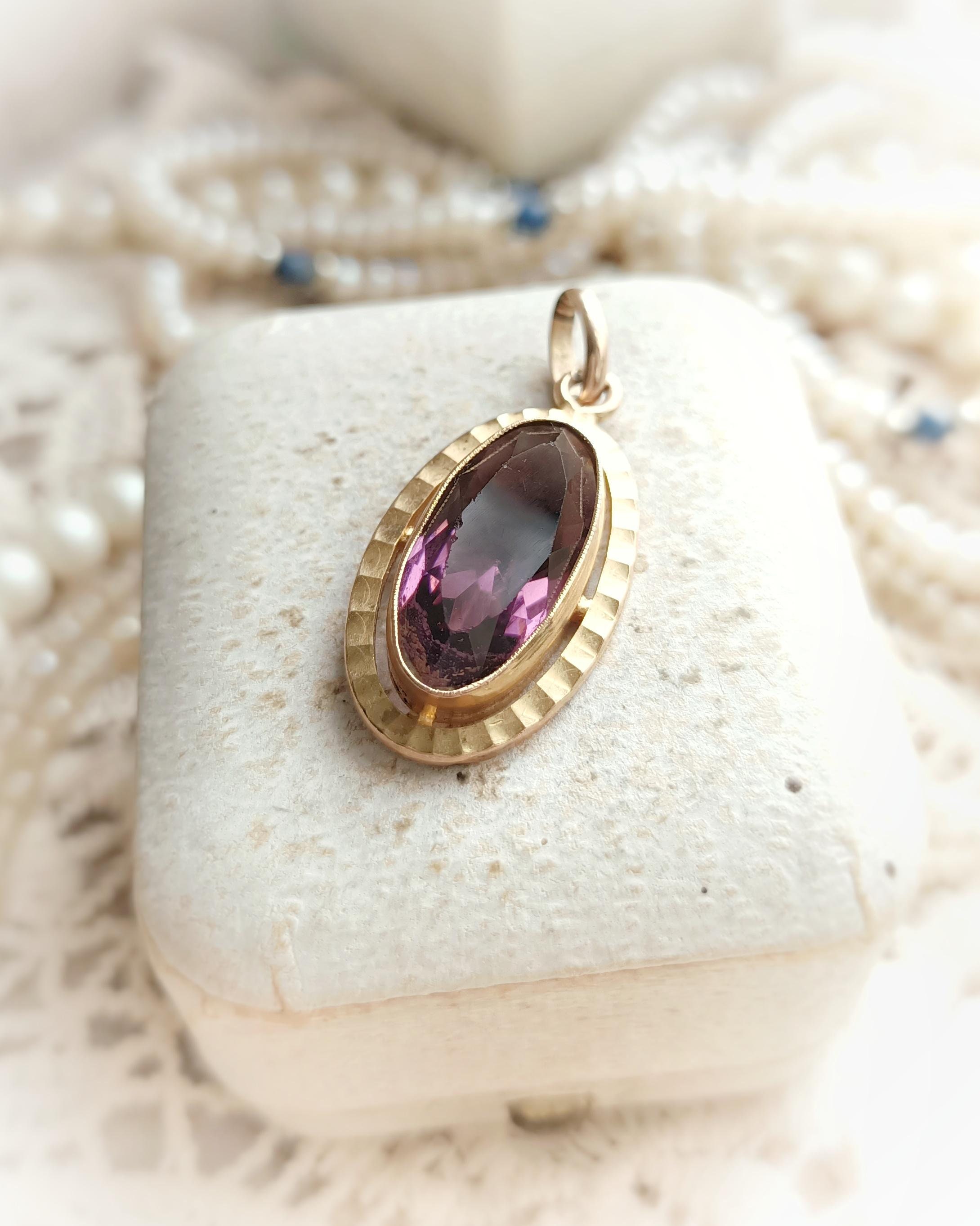 Beautiful French Vintage c1950s Ametyst Glass Stone Gold Filled Pendant, Purple Art Deco Pendant, Vintage Wedding, Gift for Her
