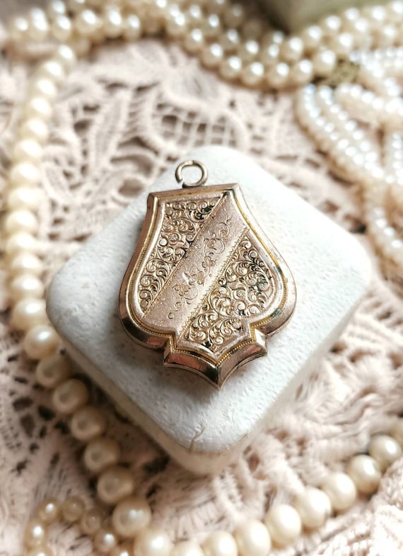 Lockets for him deals