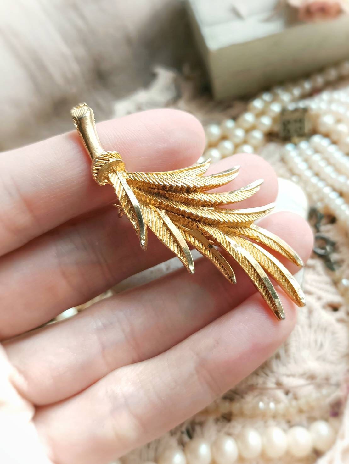 CATEGORY ラインストーン / vintage & antiqueブローチ