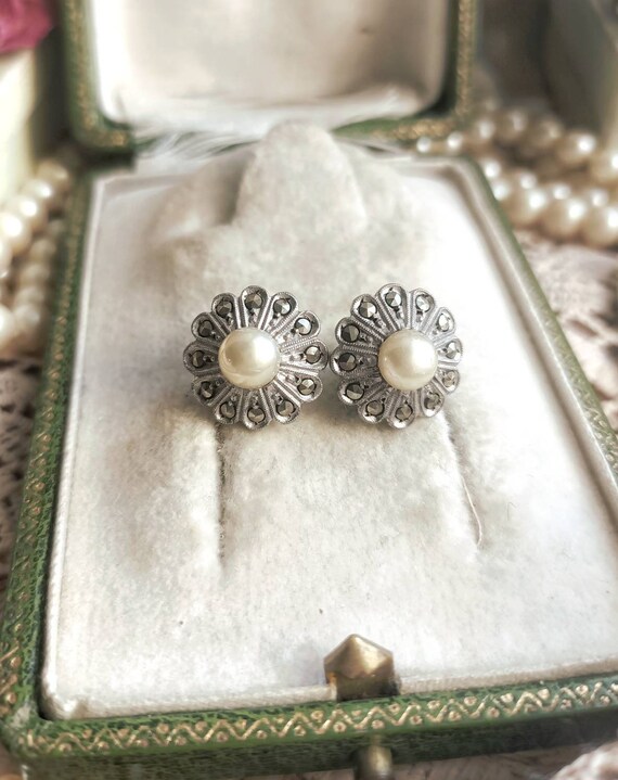 Beautiful Antique French Pearls & Marcasites Flow… - image 4