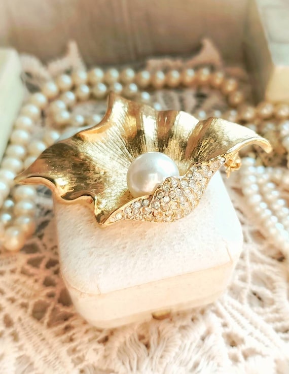Broche Ancienne En Métal Doré - Fantaisie Strass Et Perle, Style Vintage