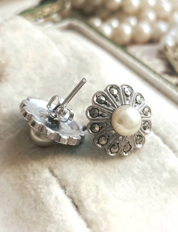 Beautiful Antique French Pearls & Marcasites Flow… - image 5