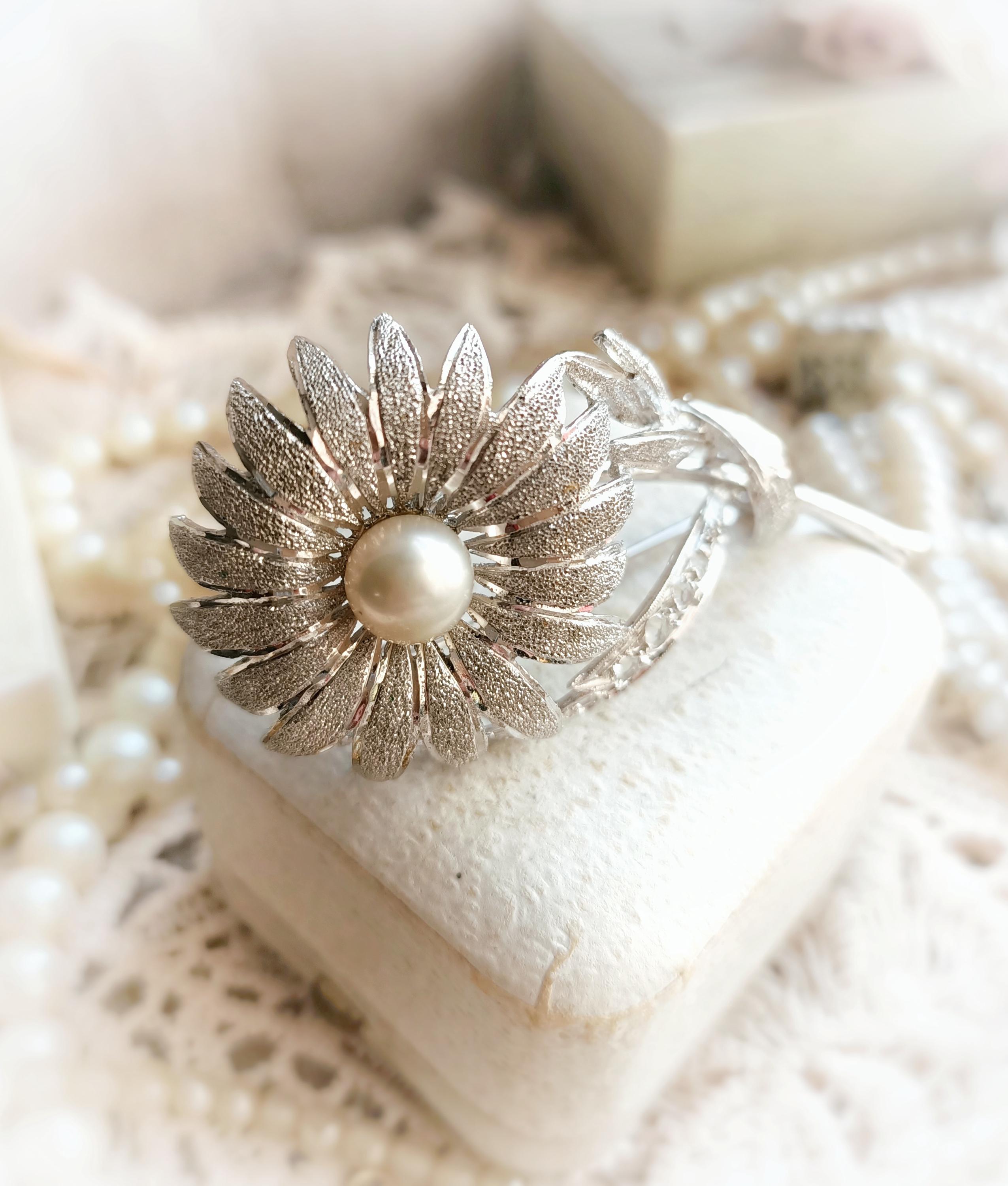Broche Florale Vintage – Métal Argenté Et Oxydes Lilas/cassis – Années 1990/2000