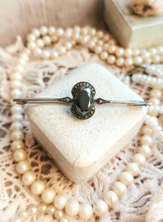 Broche Vintage Ancienne En Argent Avec Hématite Et Marcassites - Décor Argenté