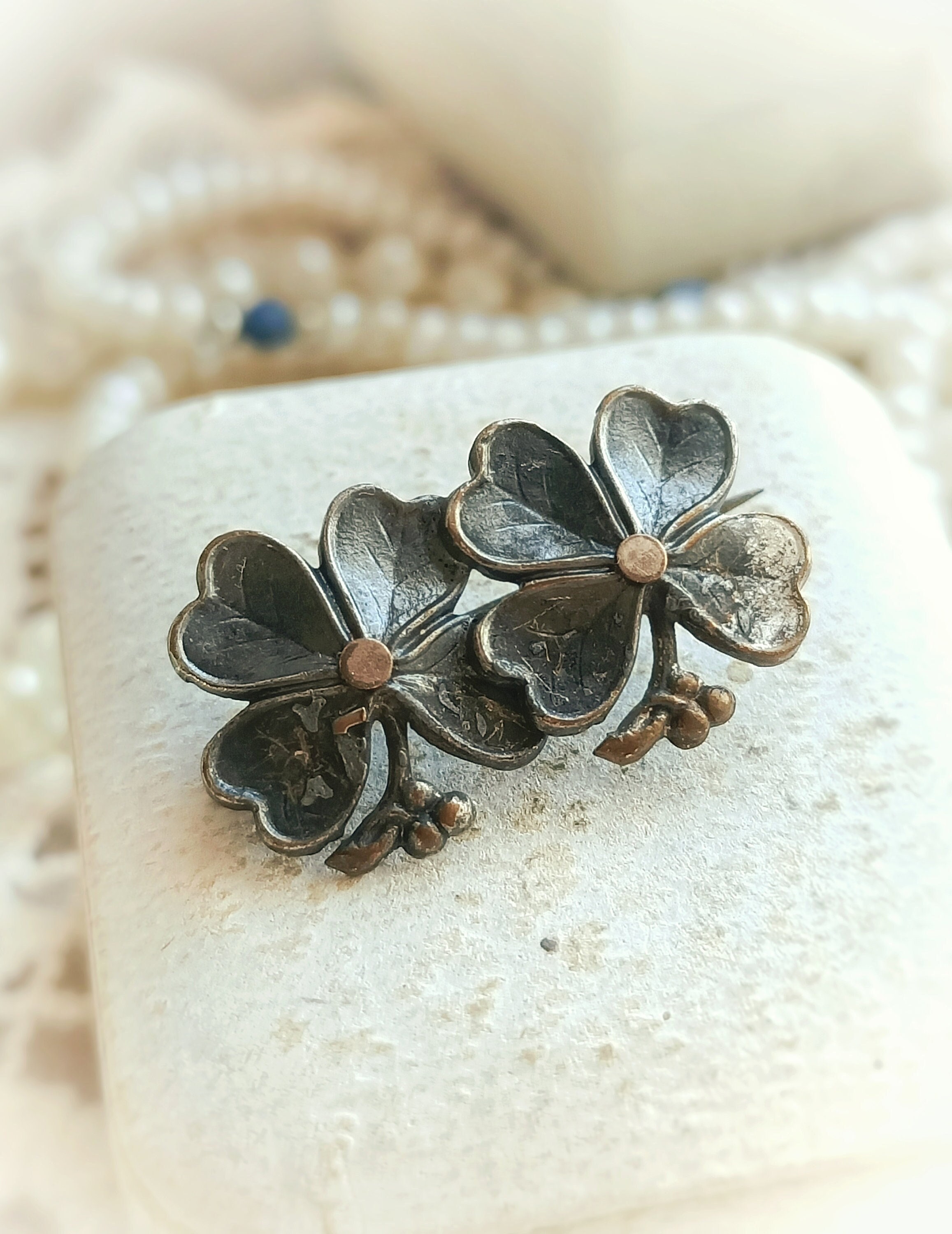 Broche Ancienne Argent Trèfle Porte-bonheur – France 1900