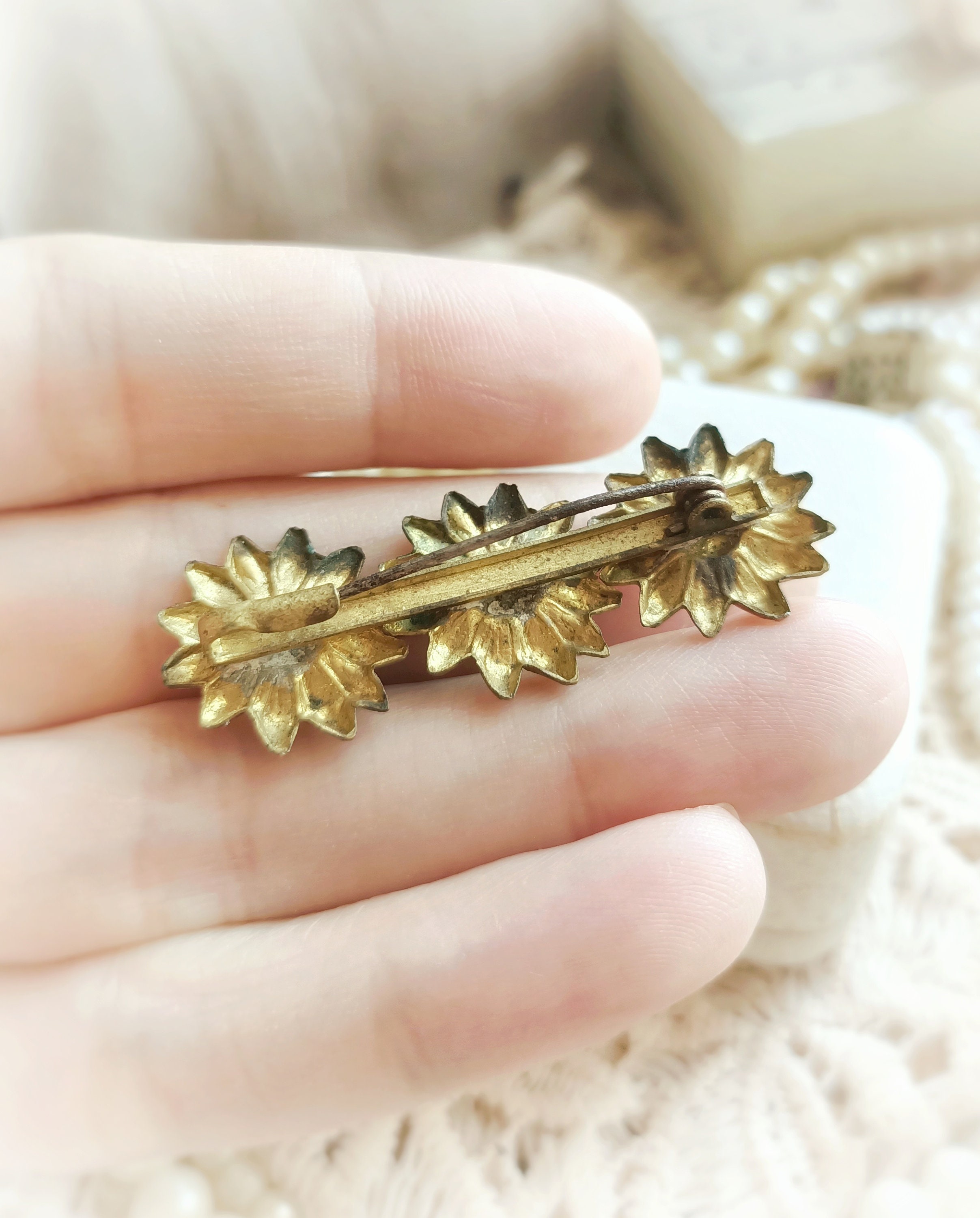 Broche Florale Vintage Années 1920 - Métal Doré, Galalithe/nacre - Occasion