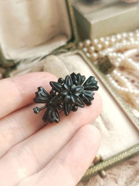 Beautiful Antique French XIX-Century Floral Black 