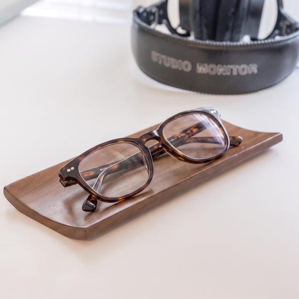 Walnut Valet Tray: Handmade Desk Organizer, Catchall Tray, Pen & Key Holder, Personalized Gift