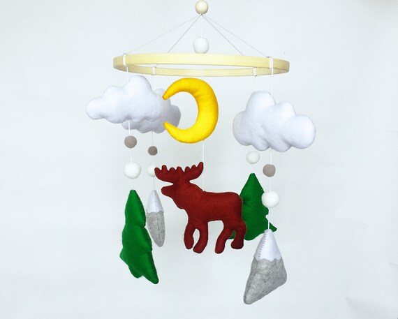 Crib mobile / Moose, Woodland image