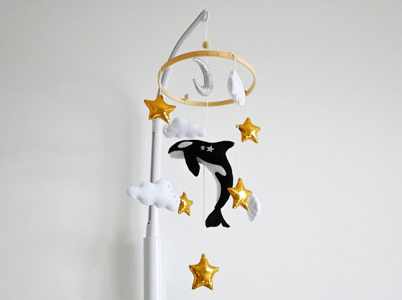 Ocean crib mobile / Orca whale image