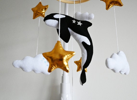 Ocean crib mobile / Orca whale image