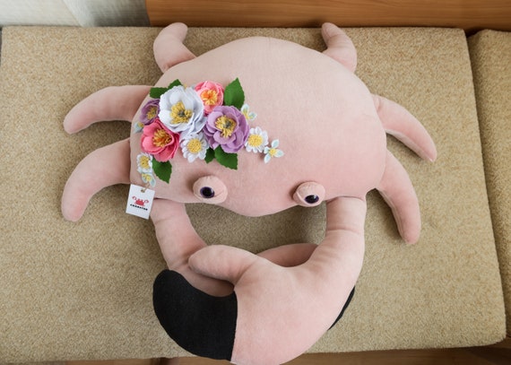 Plush Crab with Felt Flowers XL image