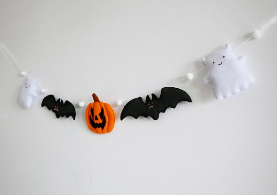 Ghost / Pumpkin, Black Bat Halloween Felt Garland image