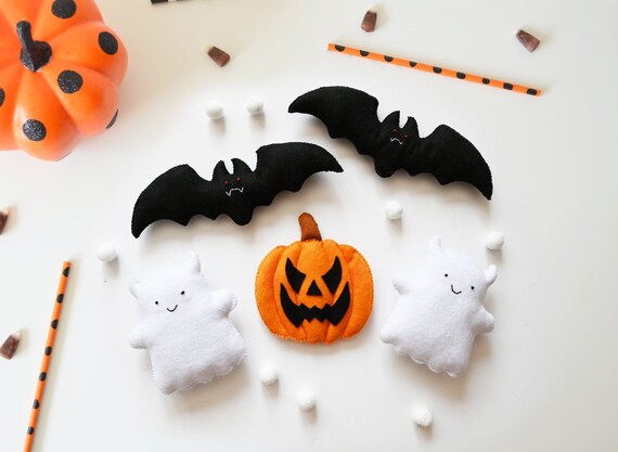 Ghost / Pumpkin, Black Bat Halloween Felt Garland image