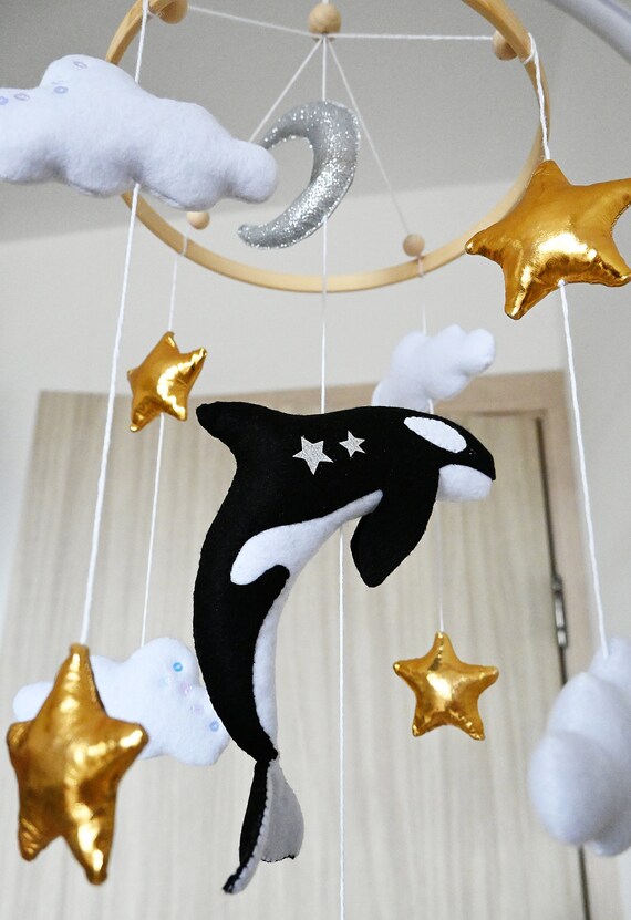 Ocean crib mobile / Orca whale image
