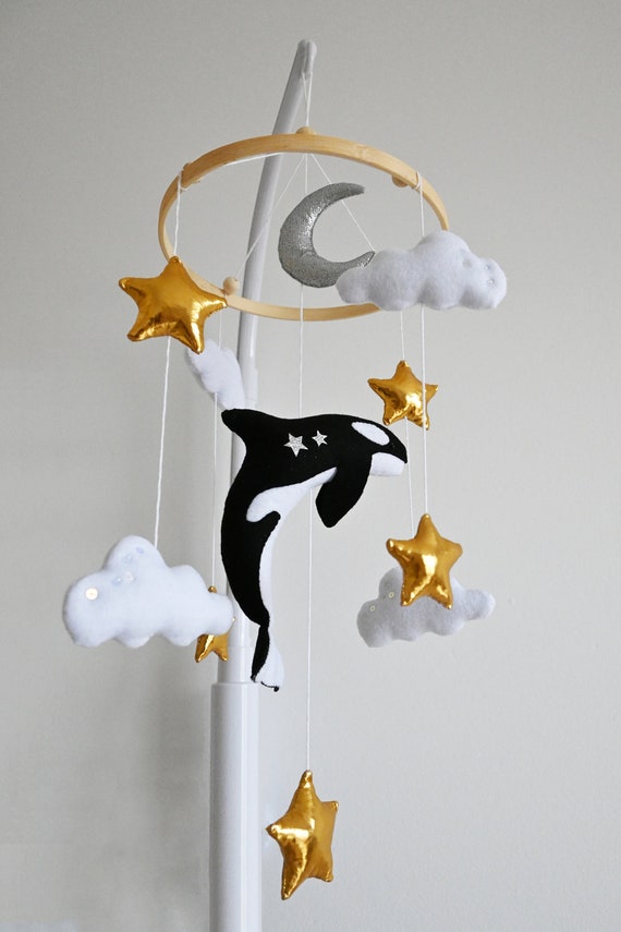 Ocean crib mobile / Orca whale image