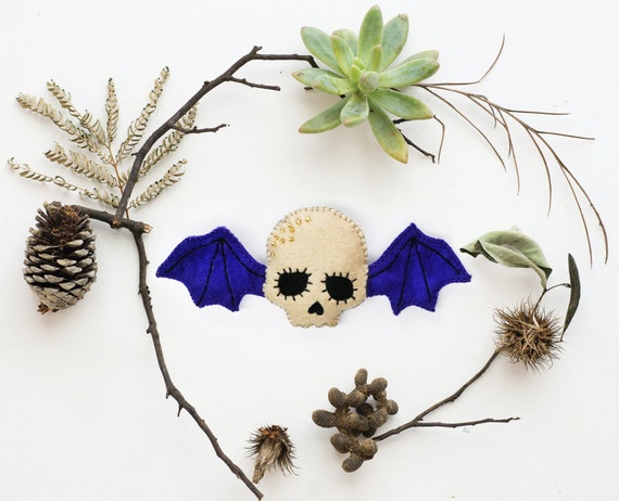 Set of 5 Halloween Brooches image