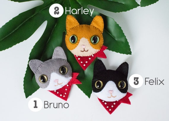 Felt Cat Christmas Decorations / Cat Brooches image