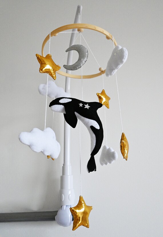 Ocean crib mobile / Orca whale image