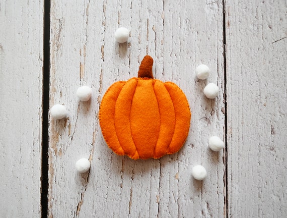 Cute Ghosts Halloween Felt Garland / Pumpkin Garland image