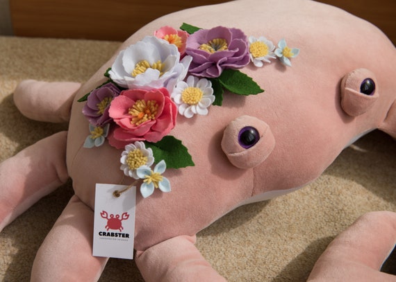 Plush Crab with Felt Flowers XL image