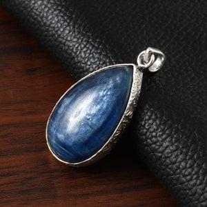 Ciondolo in argento sterling 925 con pietra preziosa cianite naturale 45 x 22 mm
