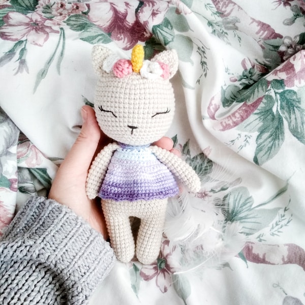 Kotorożec Zoja wzór na szydełko PDF [PL], amigurumi pattern PL