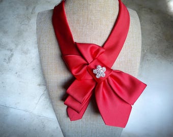 Handmade Necktie Necklace: Fashion Statement Piece