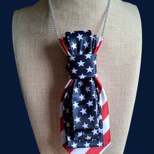 USA Flag Chic Women's Necktie Necklace - Handcrafted Statement Jewelry - Elegant Office Wear Accessory - Stylish Gift Idea