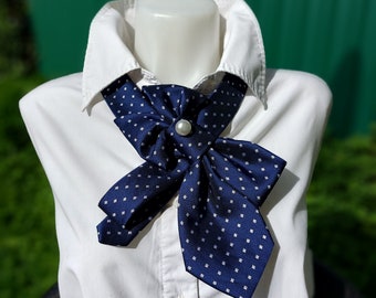 Collier cravate chic pour femme - Bijoux fantaisie faits main - Accessoire de bureau élégant - Idée cadeau élégante