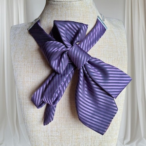 Chic Women&#39;s Necktie Necklace - Handcrafted Statement Jewelry - Elegant Office Wear Accessory - Stylish Gift Idea
