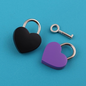 Heart Shaped Padlock: Decorative Love Lock for Bags, Diaries (39x30mm)
