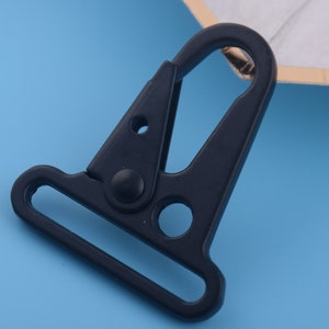 Matt Schwarzer Dreieck Karabinerhaken: Metall Sling Clip, Schlüsselbund Zubehör