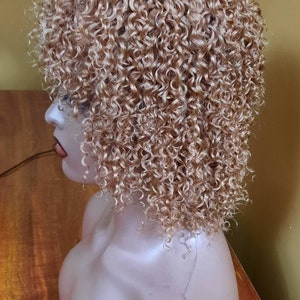High quality Jerry curly  Brazilian human hairshort pixie cut non lace wig in natural black