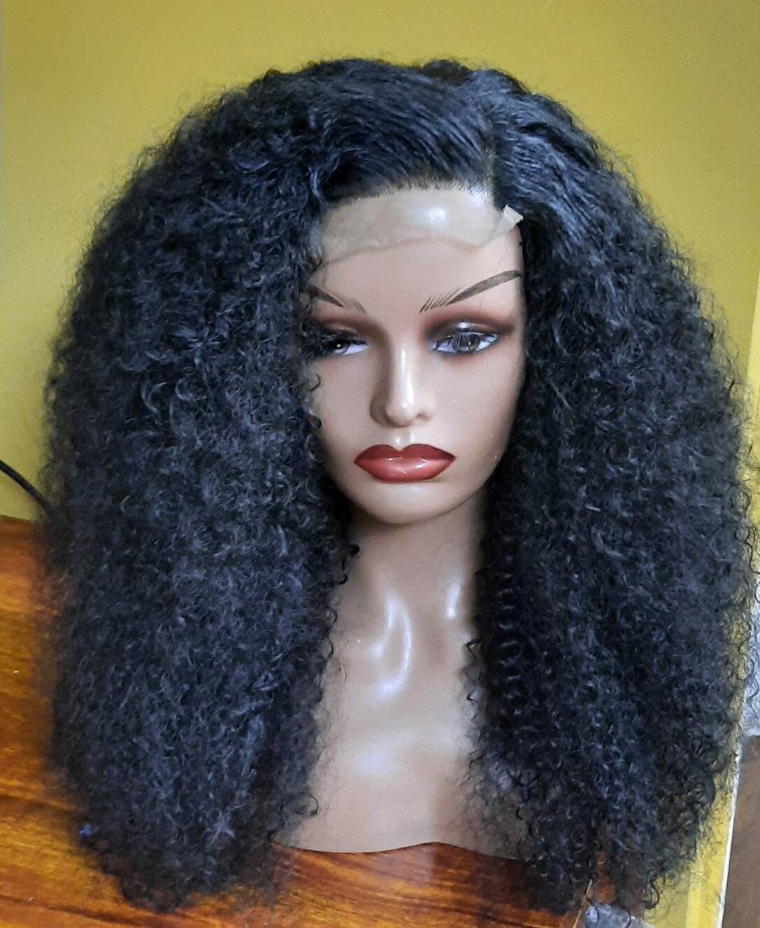 Perruque Afro Noir Naturelle 100% Cheveux Humains A Frange Bouclée Wig 30cm  250%