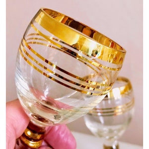 Set of 6 Vintage liqueur glasses with real 22 carat gold accent trim. Gold decor theme, gold coloured  vintage glassware.