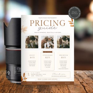 Peut inclure: Un modèle de guide tarifaire pour la photographie avec le texte PRICING guide, Timeless Memories, Beautifully Captured, et trois emplacements photo. Le document inclut des sections pour les forfaits Basic, Standard et Premium en dollars.