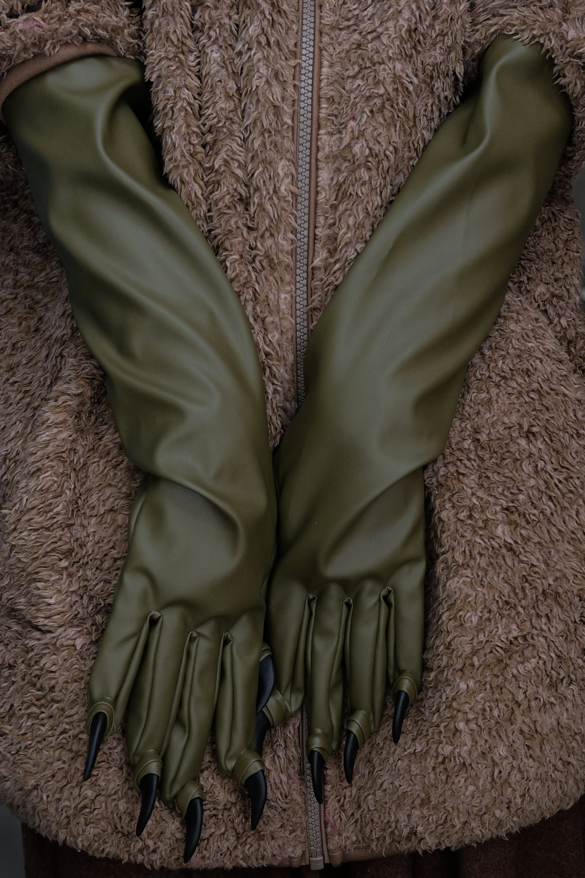 CLAW GLOVES in olive green Etsy
