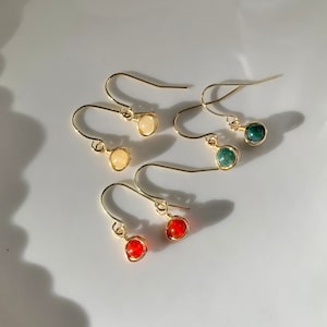 Everly Örhängen | Trådlindade Dingla Örhängen | Handgjorda och allergivänliga smycken för brudtärnepresent | Sterlingsilver och guldfyllning
