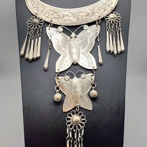 Vintage Hmong Miao Silver Necklace