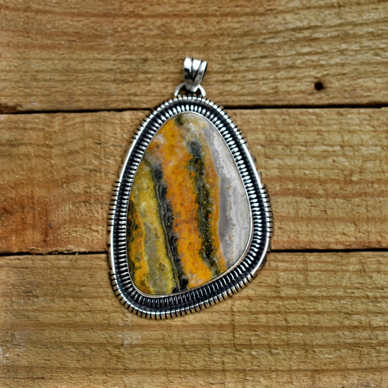 Native Beautiful Handmade Pear Bumblebee 925 Pendant Sterling Silver 77g SUG185