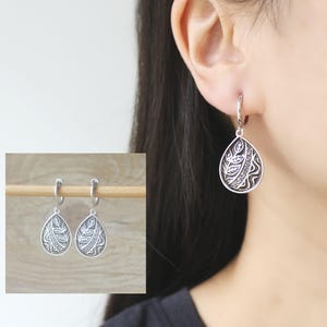 1 pair Silver vintage teardrop charm hoop clip on earrings, non pierced earrings, dangle & drop earrings, vintage earrings, gift for her