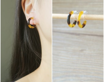 1 pair 18mm Amber Tortoise Shell acetate round open hoop invisible resin clip on earrings, non pierced earrings, Minimalist earrings, gift